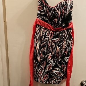 Elegant Pink and Black Feather Print Dress